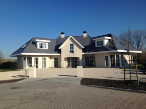 Luxe prive-kamer in villa aan zee, Dishoek